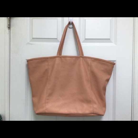 Slightly used BCGC Generation salmon pink tote - Picture 8 of 10